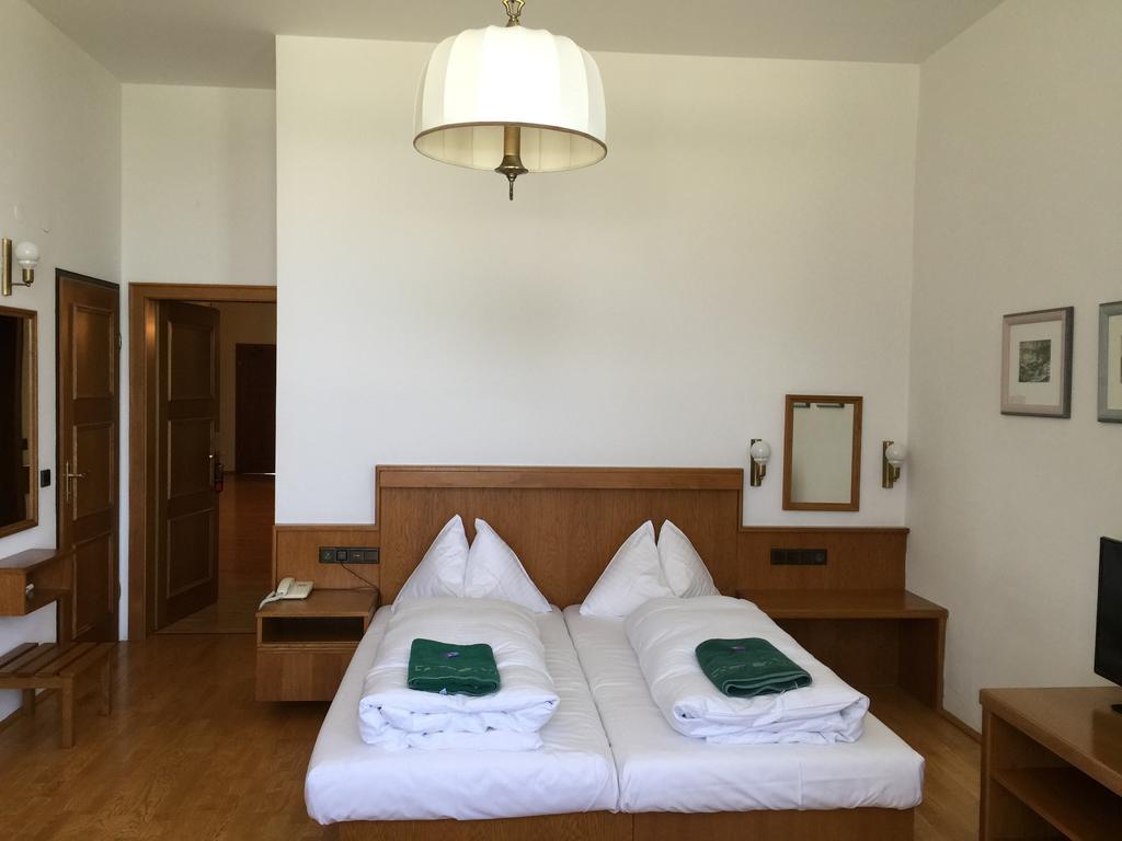 See-Hotel Post Am Attersee Weissenbach am Attersee Εξωτερικό φωτογραφία